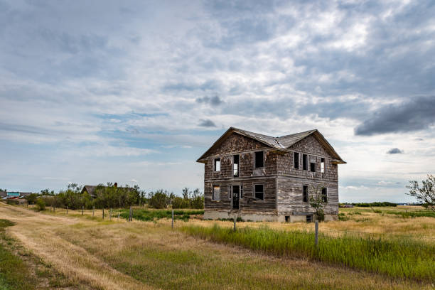 istock An abandoned hospital in Robsart, Saskatchewan 1341384228