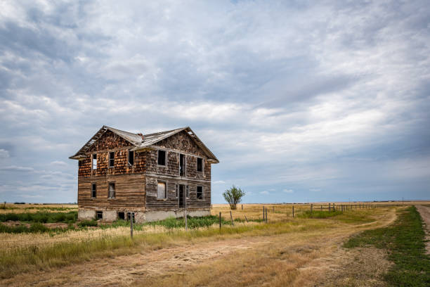 istock An abandoned hospital in Robsart, Saskatchewan 1341384254