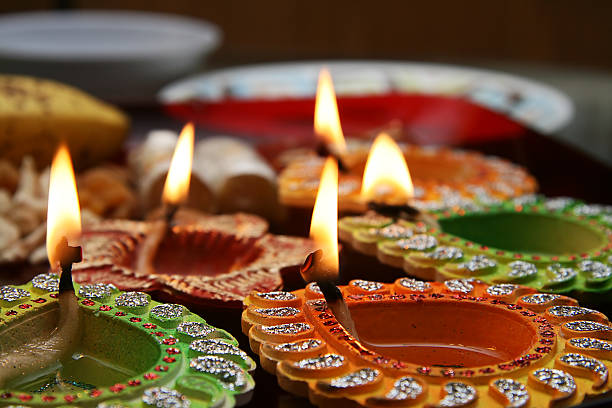 Wunderschön dekorierten Diwali Thali – Foto