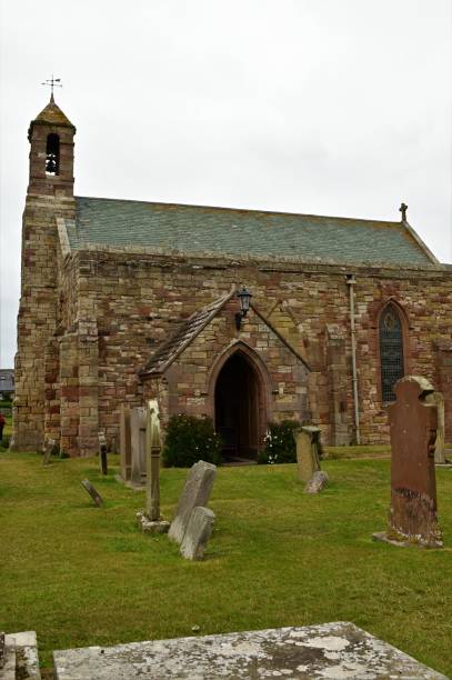 istock Landmarks of England - Lindisfarne 1341425454