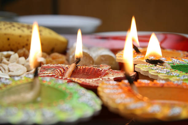 Wunderschön dekorierten Diwali Thali – Foto