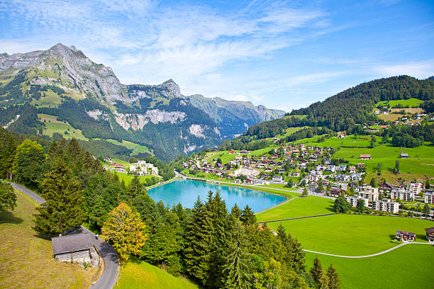 engelberg village, suíça - european alps europe high up lake - fotografias e filmes do acervo