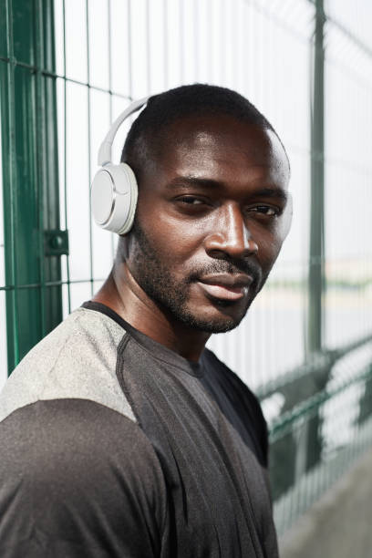 istock African athlete in wireless headphones 1341458000