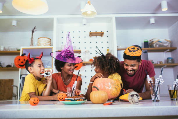 istock Family has fun in Halloween time 1341507047