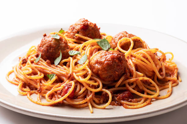 espaguetis y albóndigas - albóndiga fotos fotografías e imágenes de stock