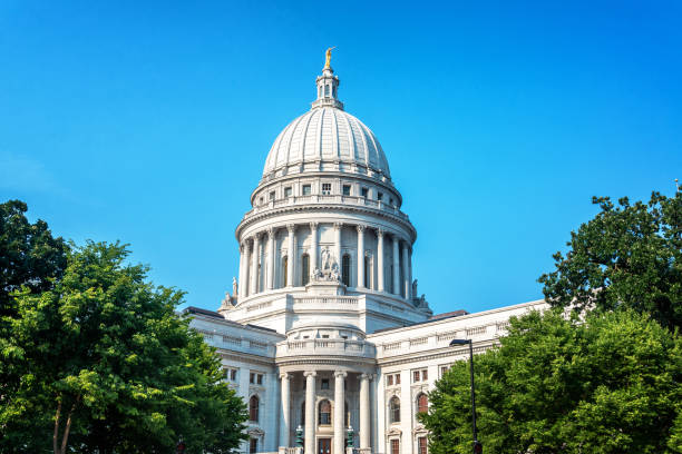 istock Capitol Building in Madison, Wisconsin 1341606972