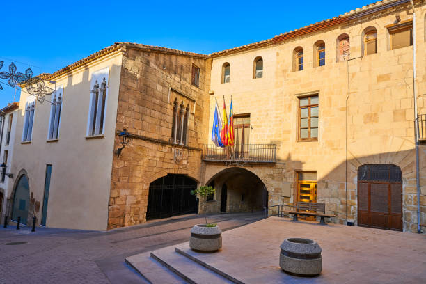 istock Cabins Ayuntaminiento town hall Castellon 1341621028