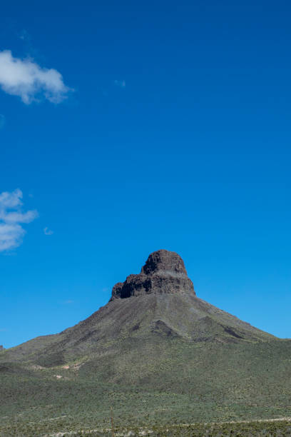 istock sitgraves pass at route 66 near golden valley 1341669990