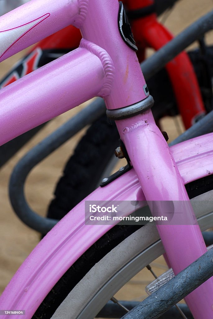 Rosa bicicletta - Foto stock royalty-free di Bicicletta