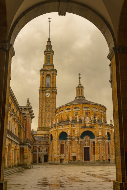 Landscapes of the interior of Asturias. Gijón Labor University. The City of Culture. lluvia stock pictures, royalty-free photos & images