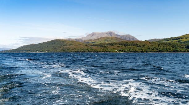 vedute di ben nevis - ben nevis nevis ben loch foto e immagini stock