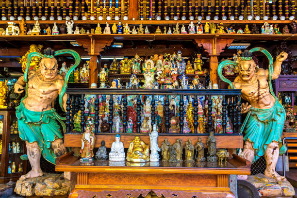 istock Gangaramaya Buddhist Temple in Colombo 1341718879