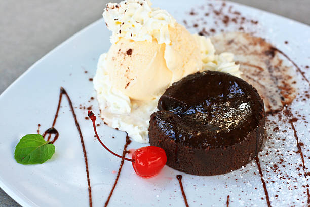 istock Warm Chocolate Cake with Vanilla Ice Cream 134172954