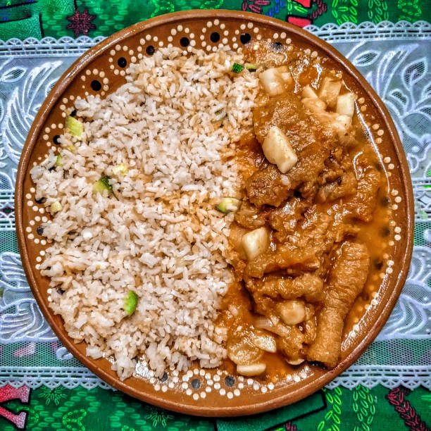 istock pork rinds in red sauce 1341786060