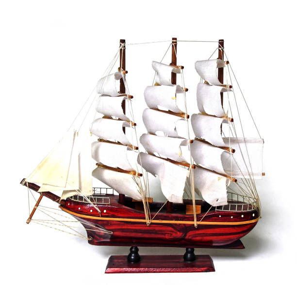 modelo de velero de madera - nautical vessel isolated toy boat wood fotografías e imágenes de stock