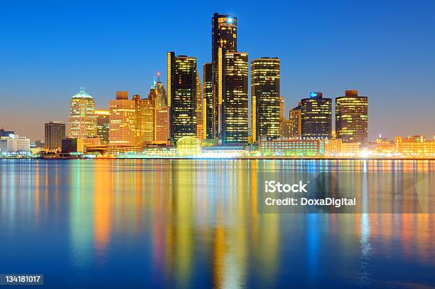 Skyline Di Paesaggio Urbano Detroit - Fotografie stock e altre immagini di Detroit - Michigan - Detroit - Michigan, Orizzonte urbano, Centro della città
