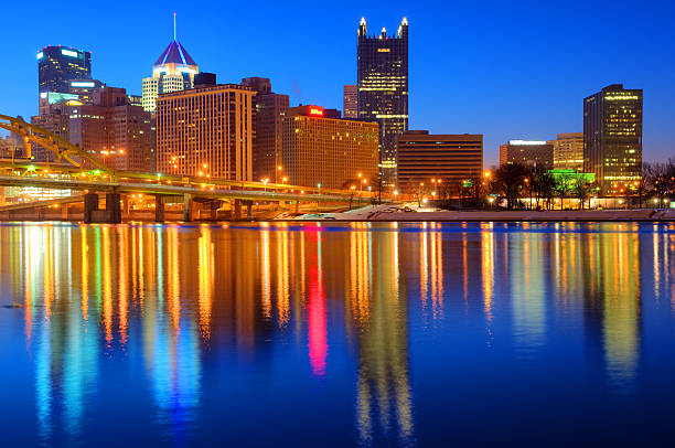 istock Pittsburgh Cityscape / Skyline 134181025