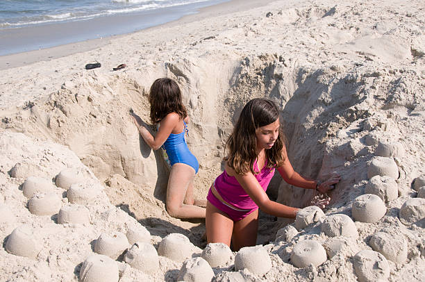 istock Girls in a Hole 134183051
