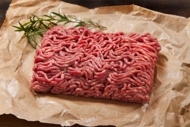 bœuf haché extra maigre - ground beef photos photos et images de collection