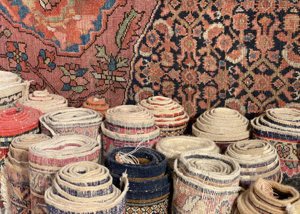 istock Persian_Rugs_for_Sale 1341870026