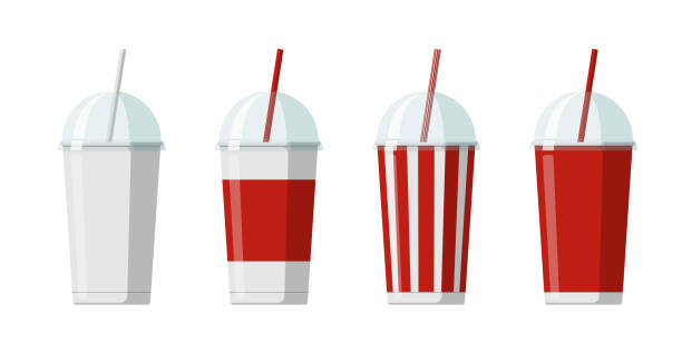 illustrazioni stock, clip art, cartoni animati e icone di tendenza di set di bicchieri per bevande in carta usa e getta per soda o cocktail con coperchio trasparente dell'emisfero. bianco bianco, rosso grande, cartone a righe bevande analcoliche imballaggio collezione eps illustrazione piatta - hot chocolate coffee isolated on white cup