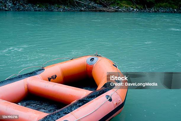 Rafting Foto de stock y más banco de imágenes de Agua - Agua, Aire libre, Alpes Europeos