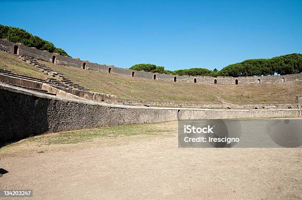 Anfiteatropompei - Fotografie stock e altre immagini di Ambientazione esterna - Ambientazione esterna, Archeologia, Architettura