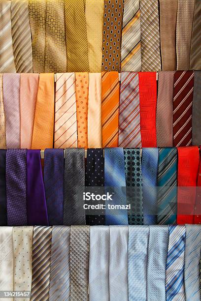 Colorfull Cravatte - Fotografie stock e altre immagini di Guardaroba - Mobilio - Guardaroba - Mobilio, Pieno, Cravatta