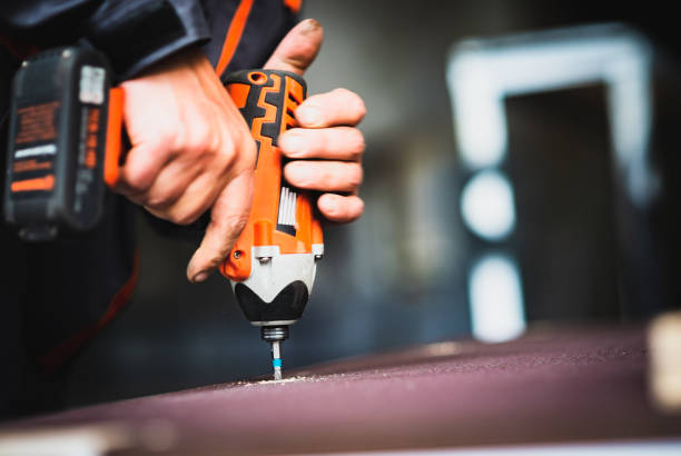 5,155 Cordless Screwdriver Stock Photos, Pictures & Royalty-Free Images - iStock | Power screwdriver, Power tools, Hammer and nails