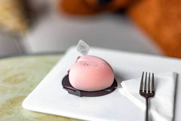 istock Exquisite Western cakes and desserts are on a white plate 1342350090