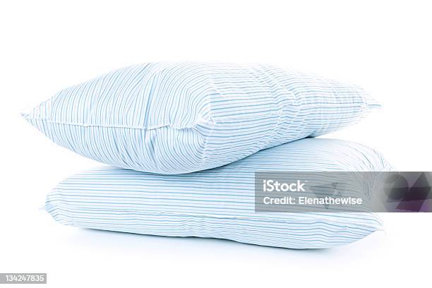 두 가지 베개 베개에 대한 스톡 사진 및 기타 이미지 - 베개, 더미, 침구