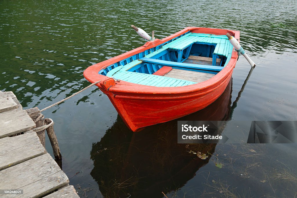 Vermelho Barco a Remo - Royalty-free Amarrado Foto de stock