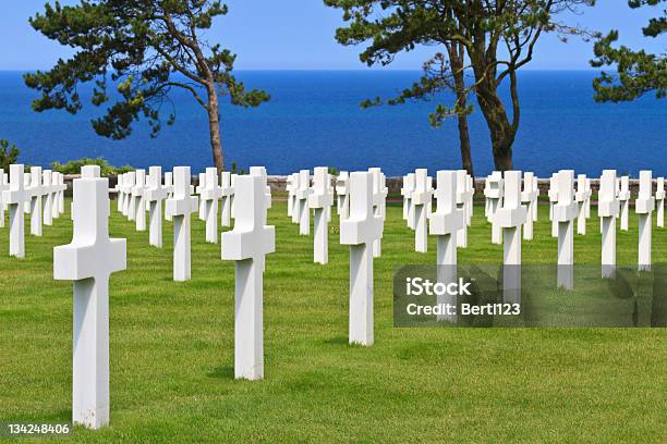 American War Cemetery W Pobliżu Omaha Beach Normandia Collevillesur - zdjęcia stockowe i więcej obrazów Lądowanie w Normandii