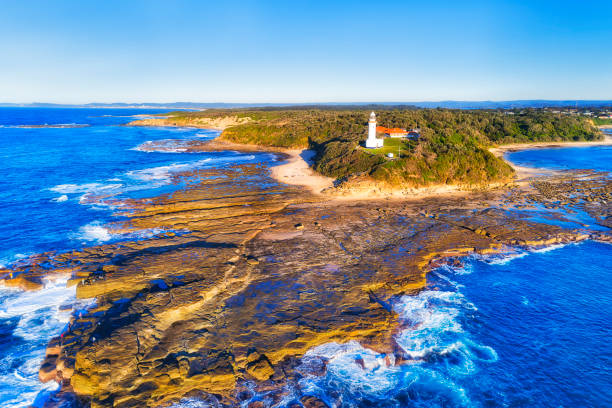 istock D Sea Norah Cliff 2 head 1342511003