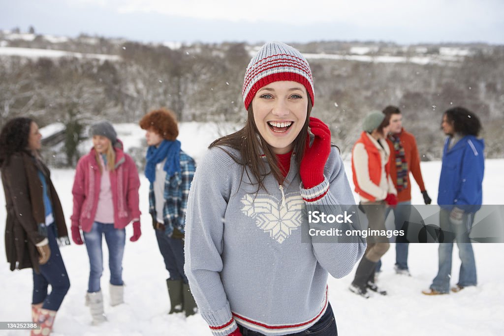 Gruppe junger Freunde Spaß im Schnee Landschaft - Lizenzfrei Multikulturelle Gruppe Stock-Foto