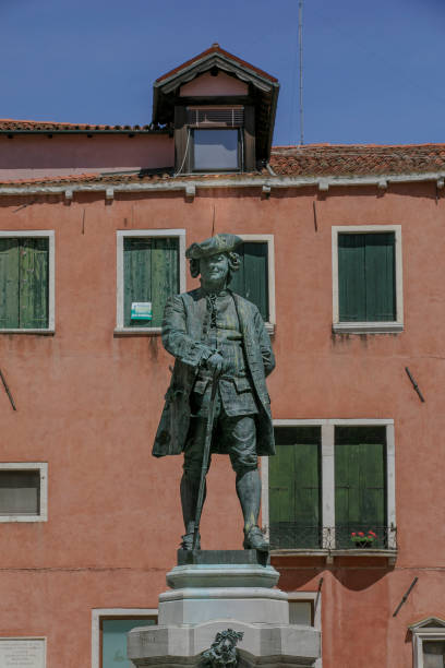 monumento a carlo goldoni, veneza, itália - carlo goldoni - fotografias e filmes do acervo