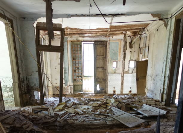 istock Balneario La Puda de Montserrat (abandoned building) 1342820347