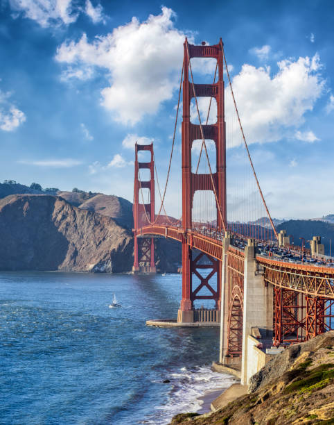 골든 게이트 브리지, 샌프란시스코, 캘리포니아, 미국 - traffic car travel golden gate bridge 뉴스 사진 이미지