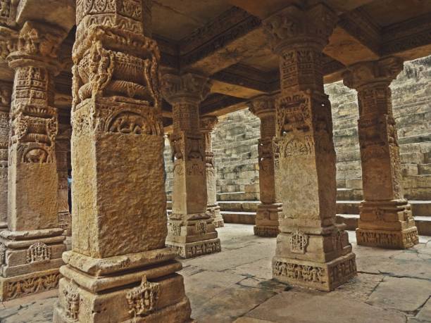 istock carving at rani ki vav, gujarat ( the queen's stepwell ) unesco world heritage site 1343240607