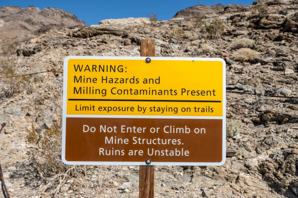 istock Mine Hazard Warning Sign In Death Valley 1343287333