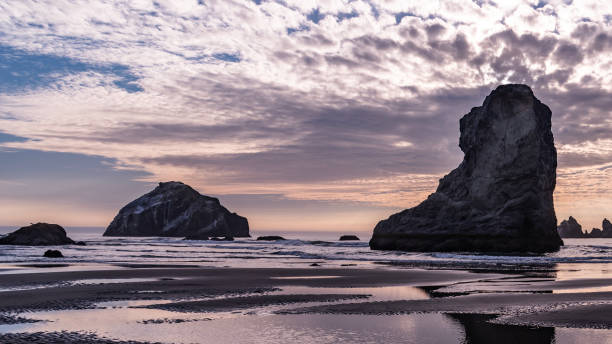 istock Sea Stacks at Bandon Oregon Beach 1343376192
