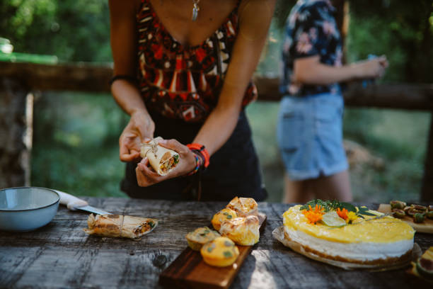 istock preparing food for the outdoors picnic 1343400673