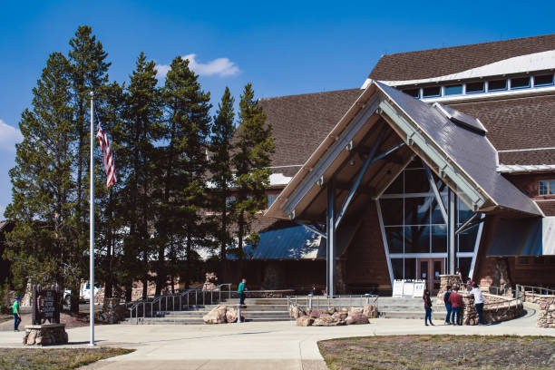 올드 충실한 방문자 교육 센터 - natural landmark horizontal wyoming usa 뉴스 사진 이미지