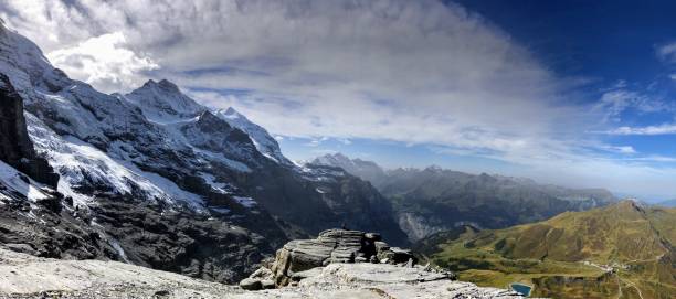 eiger rotstock - eiger jungfrau monk panoramic imagens e fotografias de stock