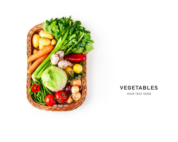 白い背景にバスケットに野菜 - vegetable basket ストックフォトと画像