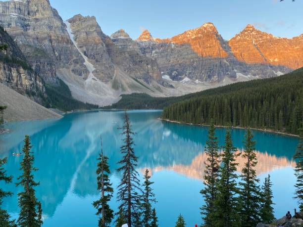 istock Moraine Lake at Sunrise 1343583511