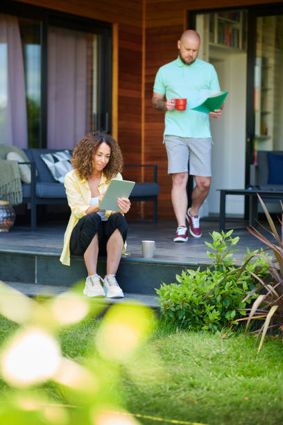 istock shopping on the patio 1343592848