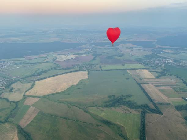 istock Beautiful airballoon 1343594095