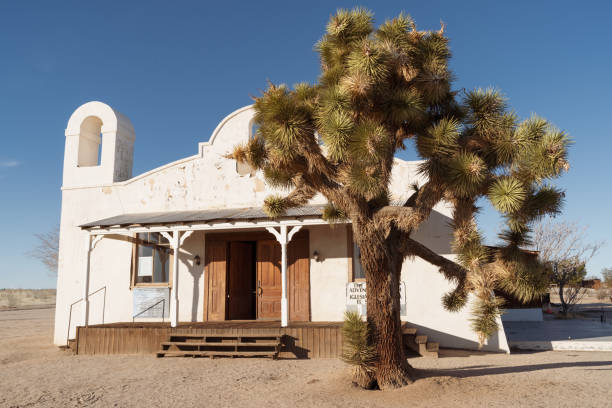 kuvapankkikuvat ja rojaltivapaat kuvat aiheesta sanctuary adventistikirkko mojaven autiomaassa - lancaster california