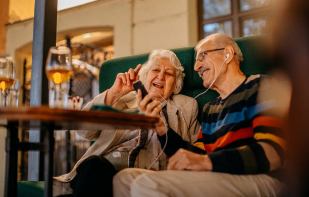 istock Old couple in restaurant 1343618941